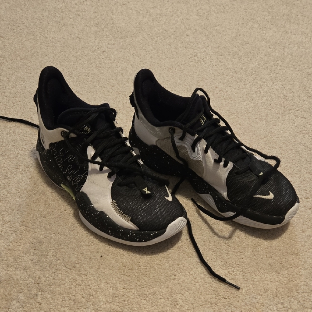 Nike PG 5 Paul George Youth Size 7 Same Day Shipping Smoke-free Home